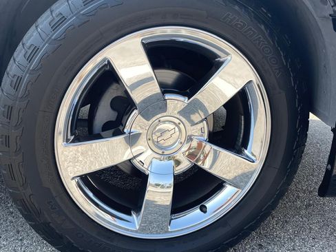 Used 2006 Chevrolet Silverado 1500 SS RWD image 19