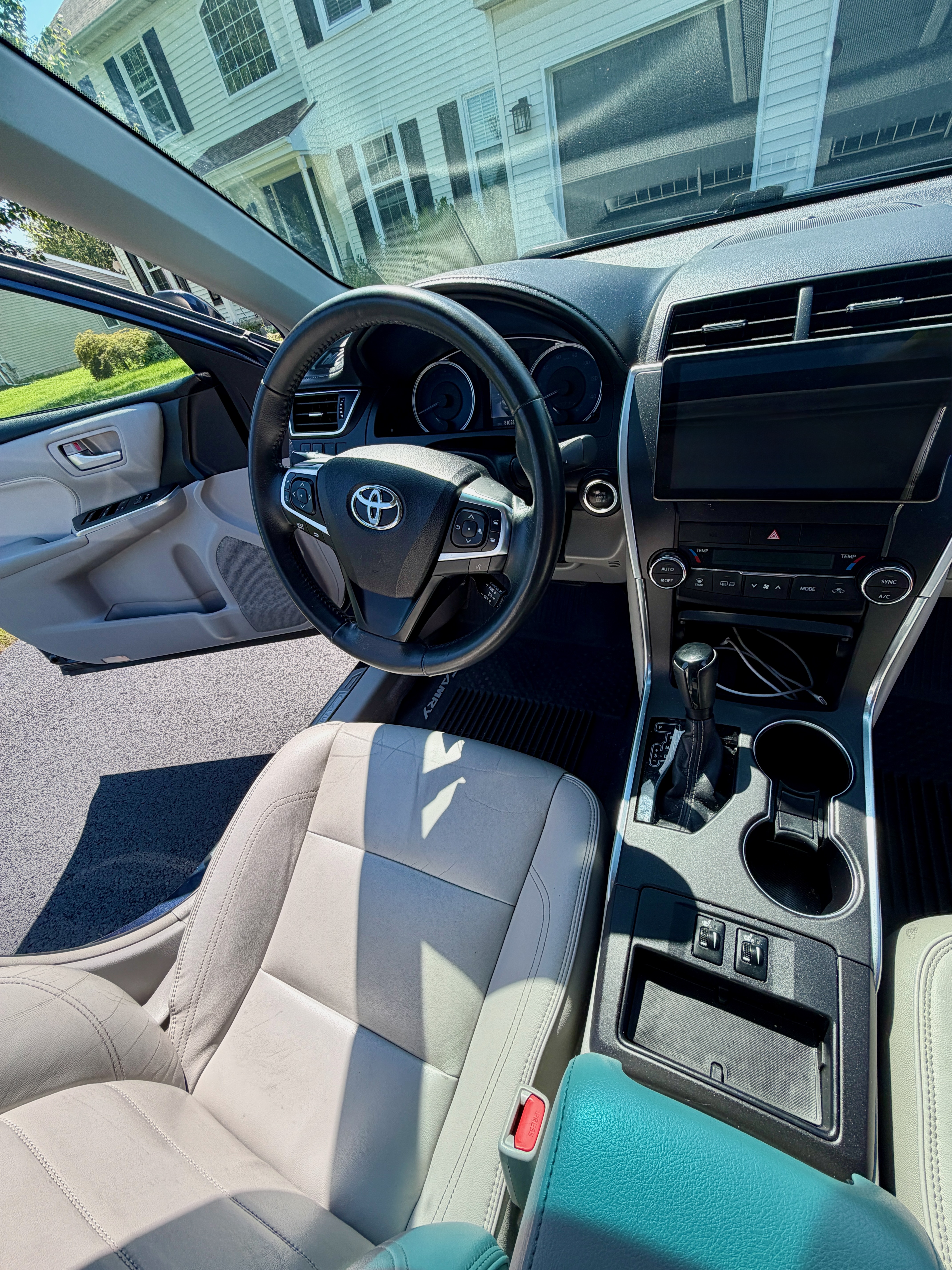 Used 2016 Toyota Camry XLE w/ Moonroof Package FWD image 8