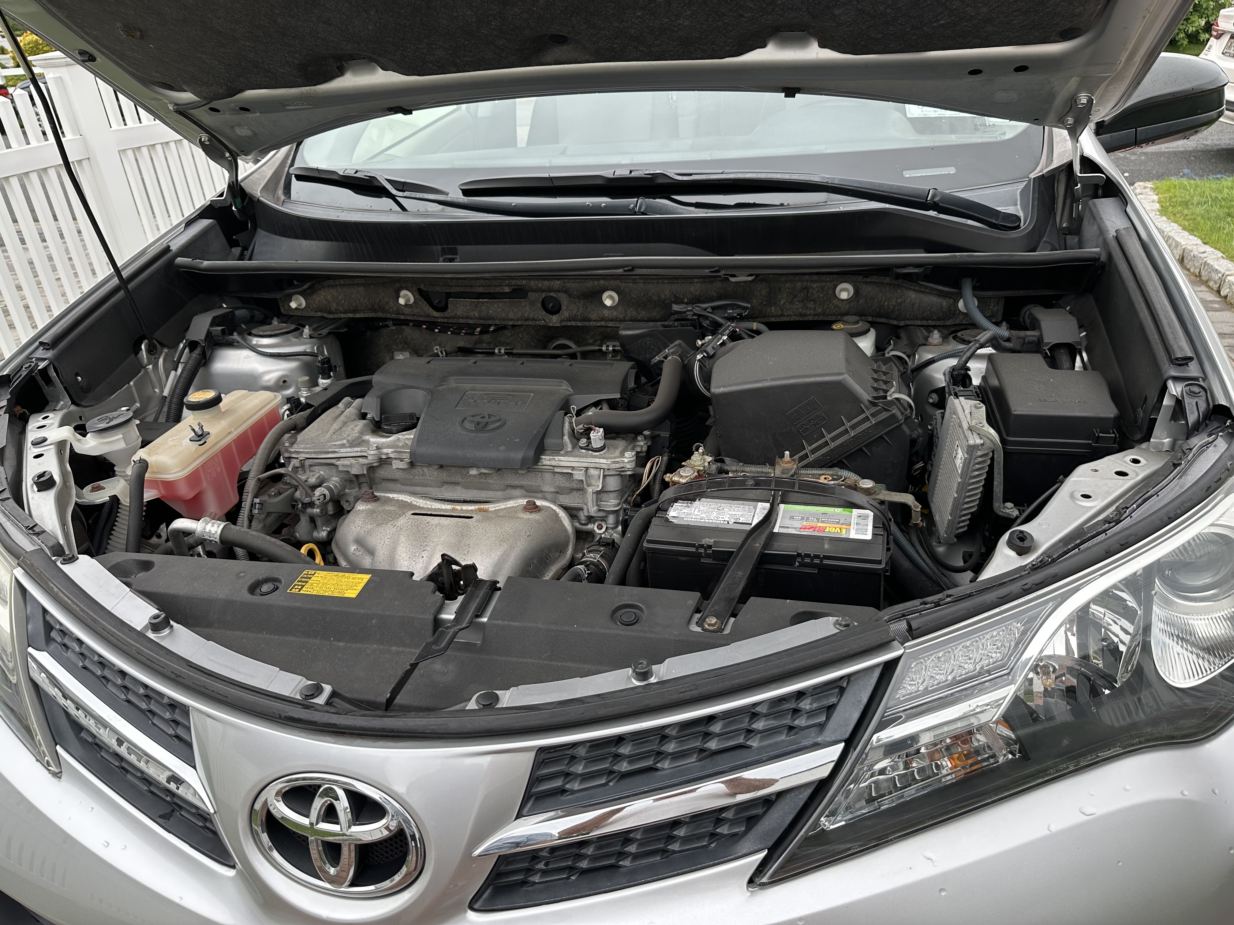 Used 2013 Toyota RAV4 LE AWD/4WD image 12