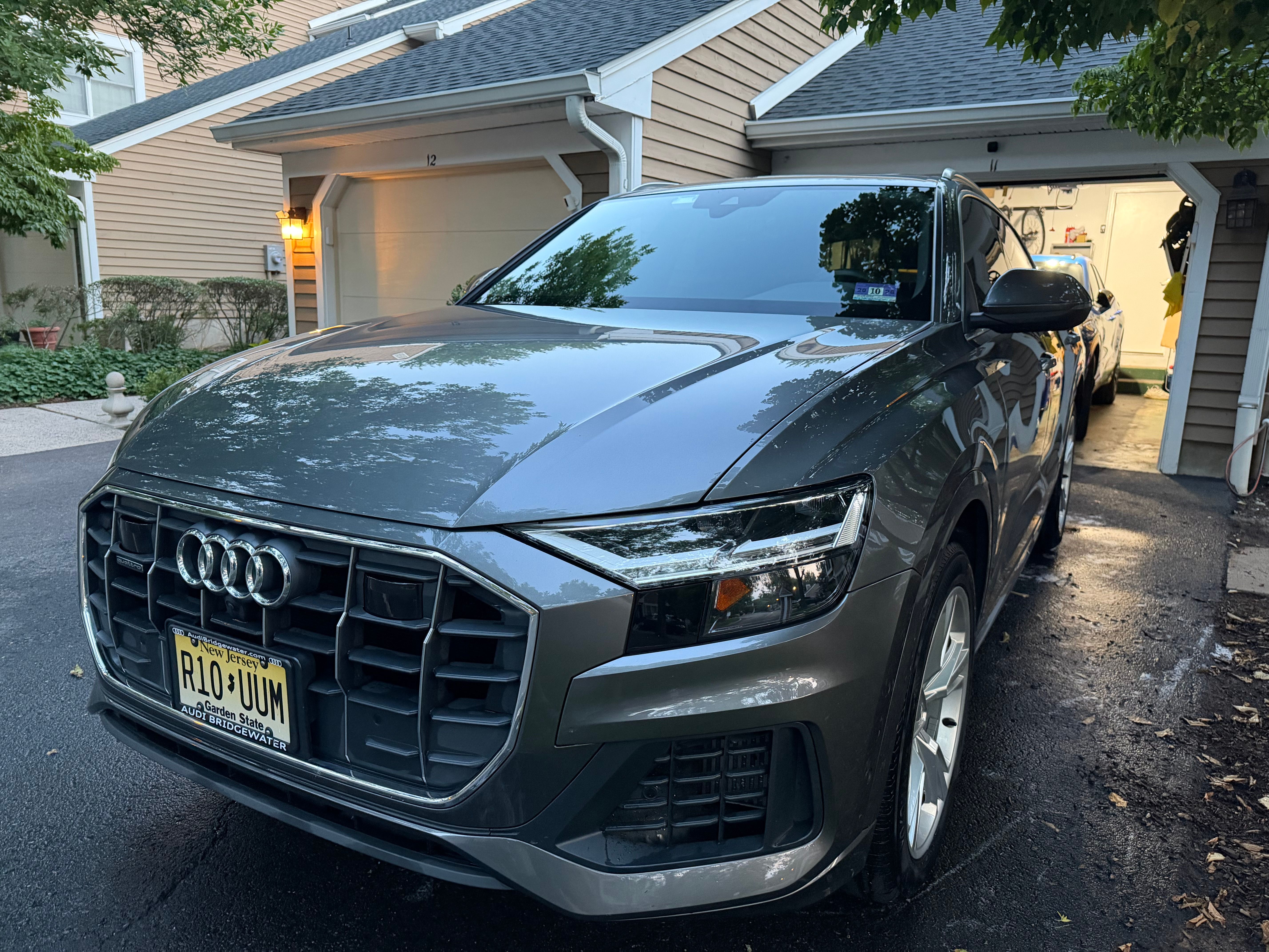 Used 2019 Audi Q8 Premium Plus AWD/4WD image 2