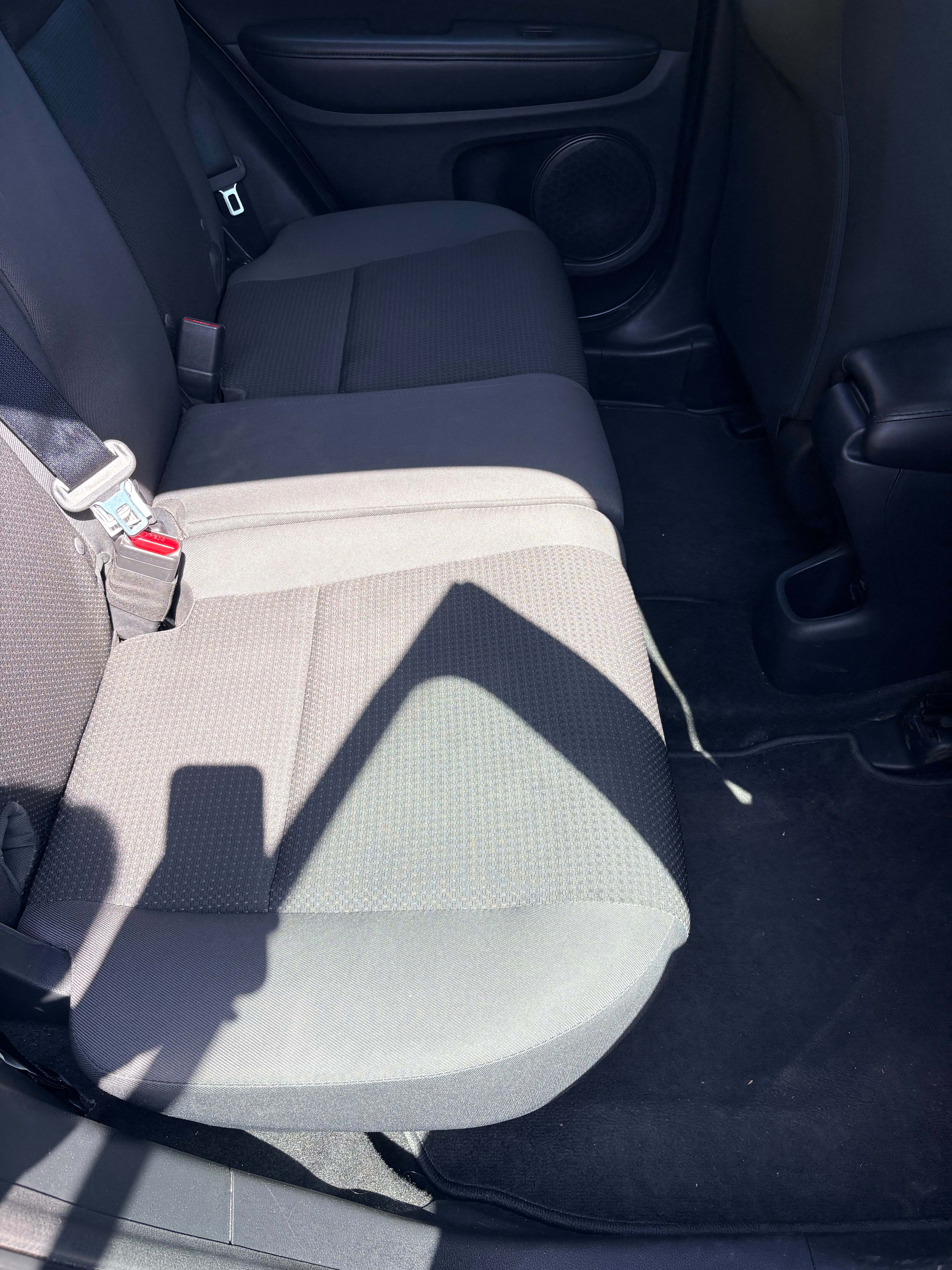 Used 2019 Honda HR-V LX image 11