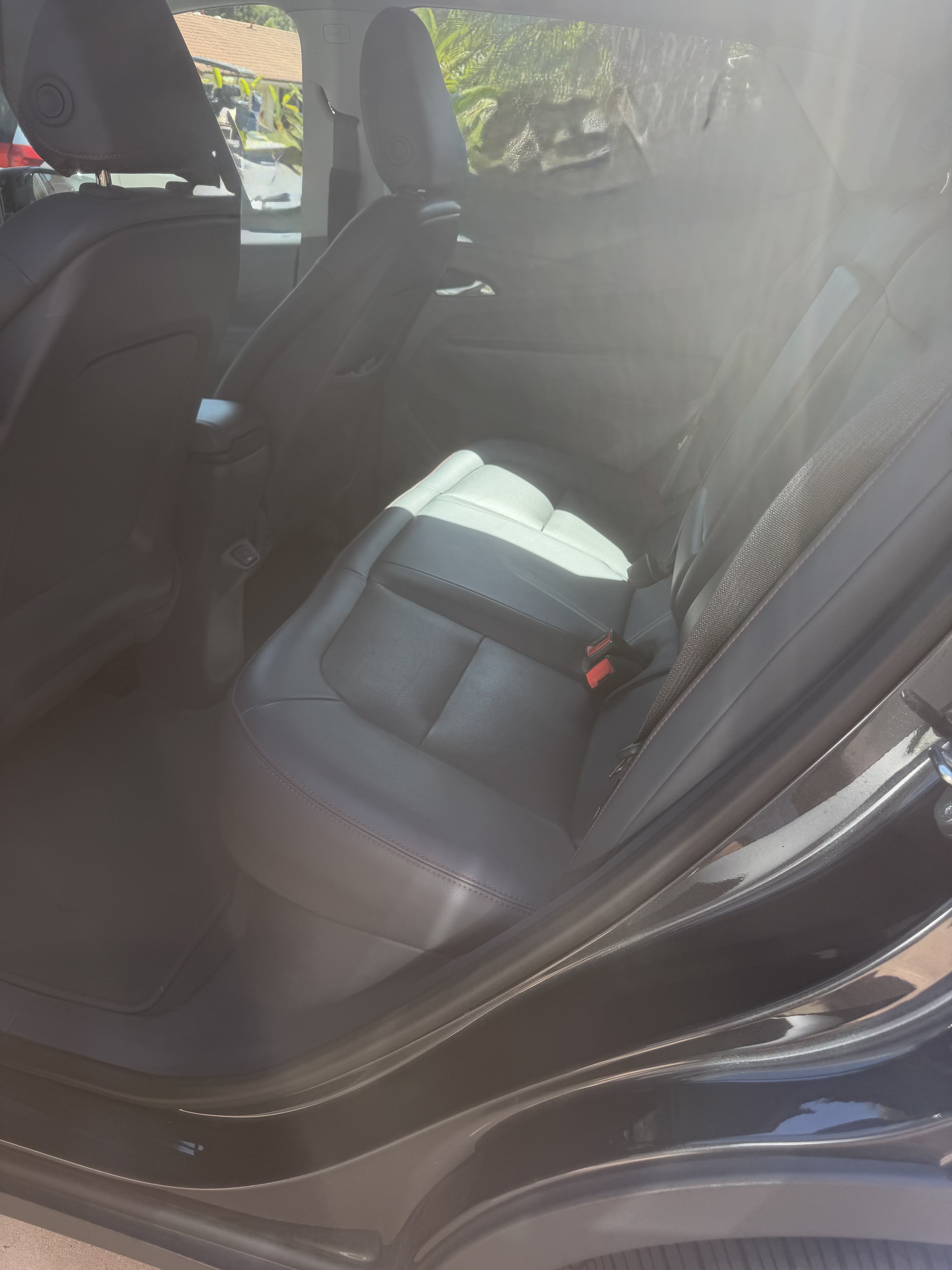 Used 2020 Chevrolet Bolt Premier w/ Infotainment Package FWD image 20