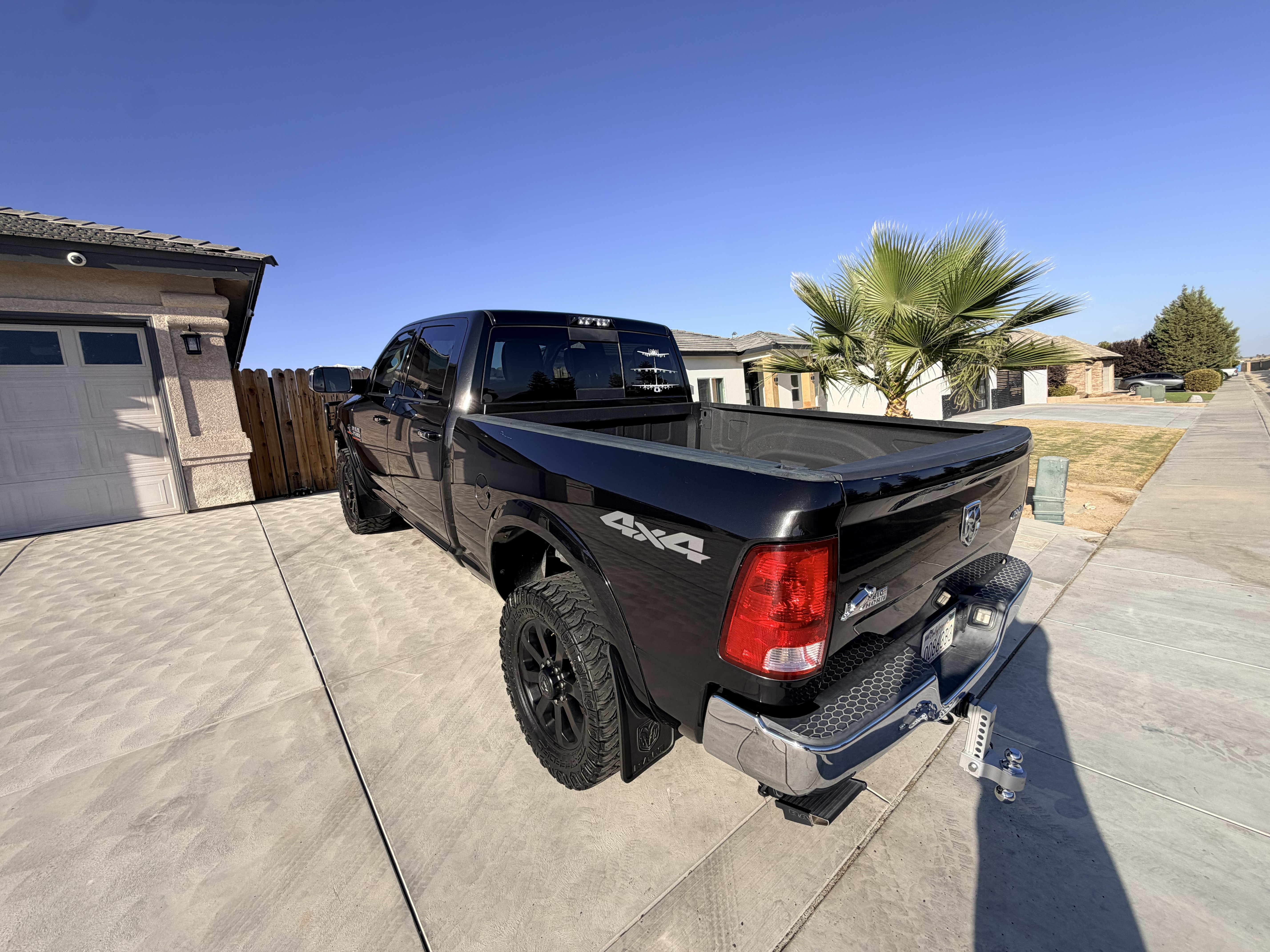 Used 2018 RAM 2500 Big Horn w/ Harvest Edition AWD/4WD image 2