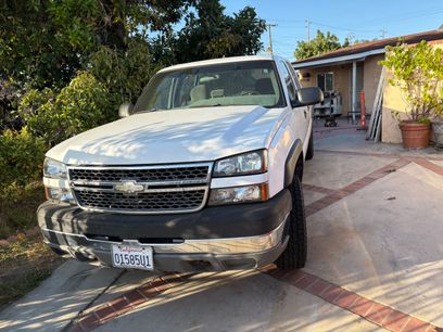 Used 2005 Chevrolet Silverado 2500 W/T w/ Skid Plate Package