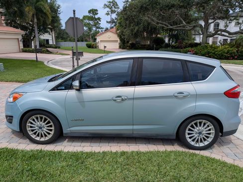 Used 2013 Ford C-MAX SEL FWD image 2