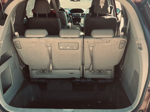 Used 2016 Honda Odyssey EX-L image 26