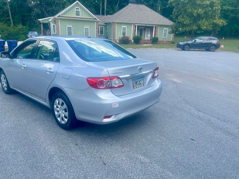 Used 2011 Toyota Corolla LE FWD image 8
