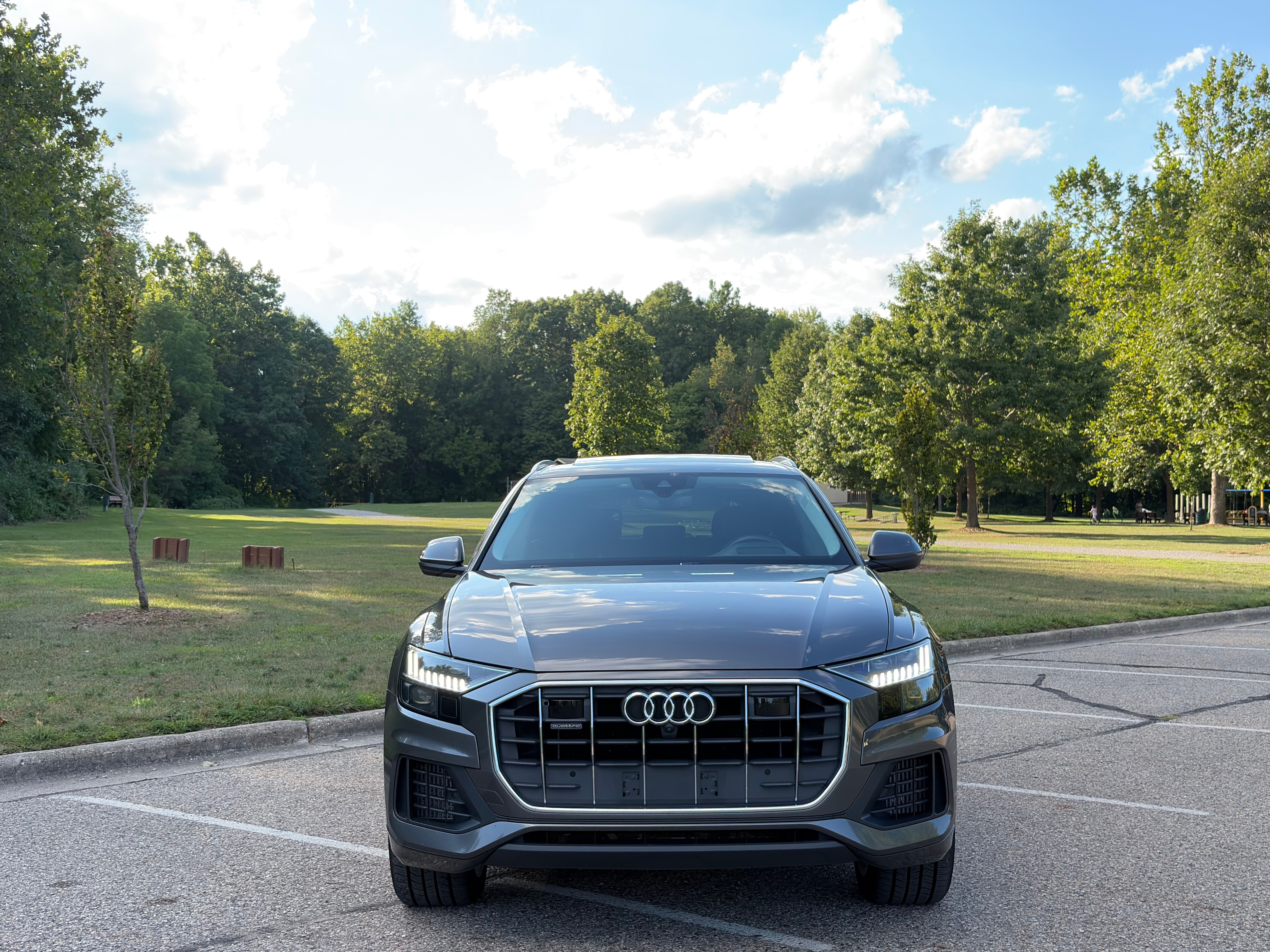 Used 2019 Audi Q8 Prestige w/ Luxury Package AWD/4WD image 1