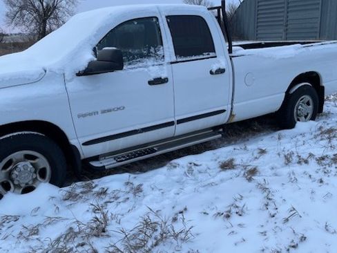Used 2005 Dodge Ram 2500 Truck SLT w/ Trailer Tow Group image 2