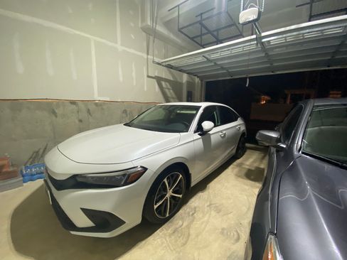 Used 2023 Honda Civic Touring image 8