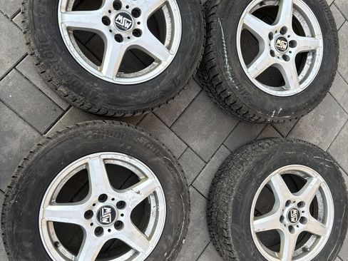 Used 2015 Hyundai Elantra SE image 13