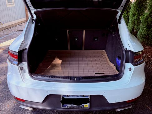 Used 2021 Porsche Macan AWD/4WD image 12