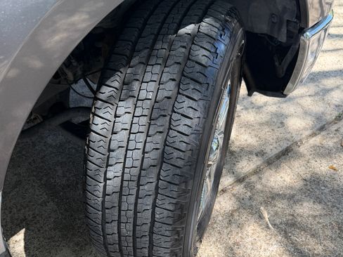 Used 2014 Ford F150 XLT w/ XLT Chrome Package image 17