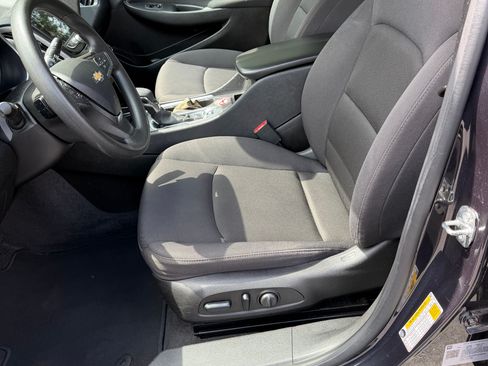 Used 2023 Chevrolet Malibu LT FWD image 12