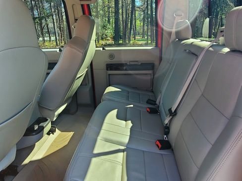 Used 2008 Ford F450 Lariat image 9