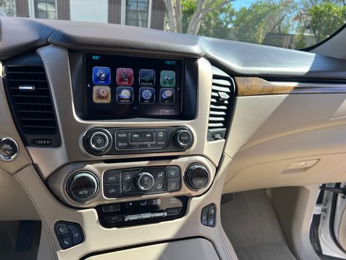 Used 2017 GMC Yukon Denali w/ Open Road Package image 8