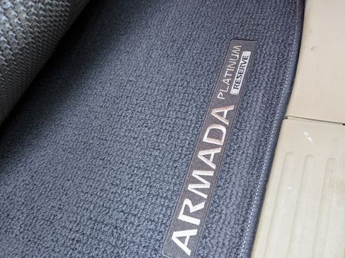 Used 2014 Nissan Armada Platinum w/ Platinum Reserve Package image 11