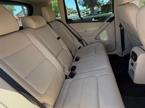 Used 2017 Volkswagen Tiguan S AWD/4WD image 12