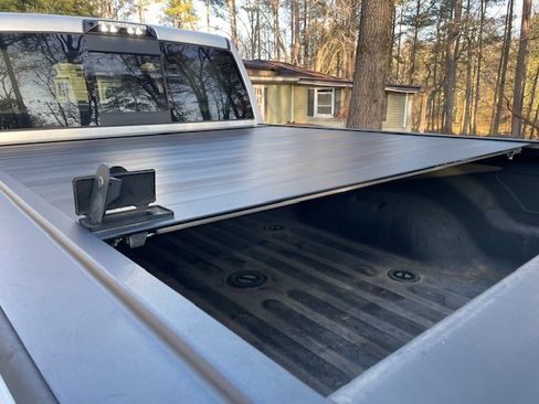 Used 2018 RAM 3500 Laramie Longhorn image 11