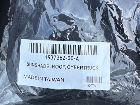 Used 2024 Tesla Cybertruck AWD Crew Cab image 23