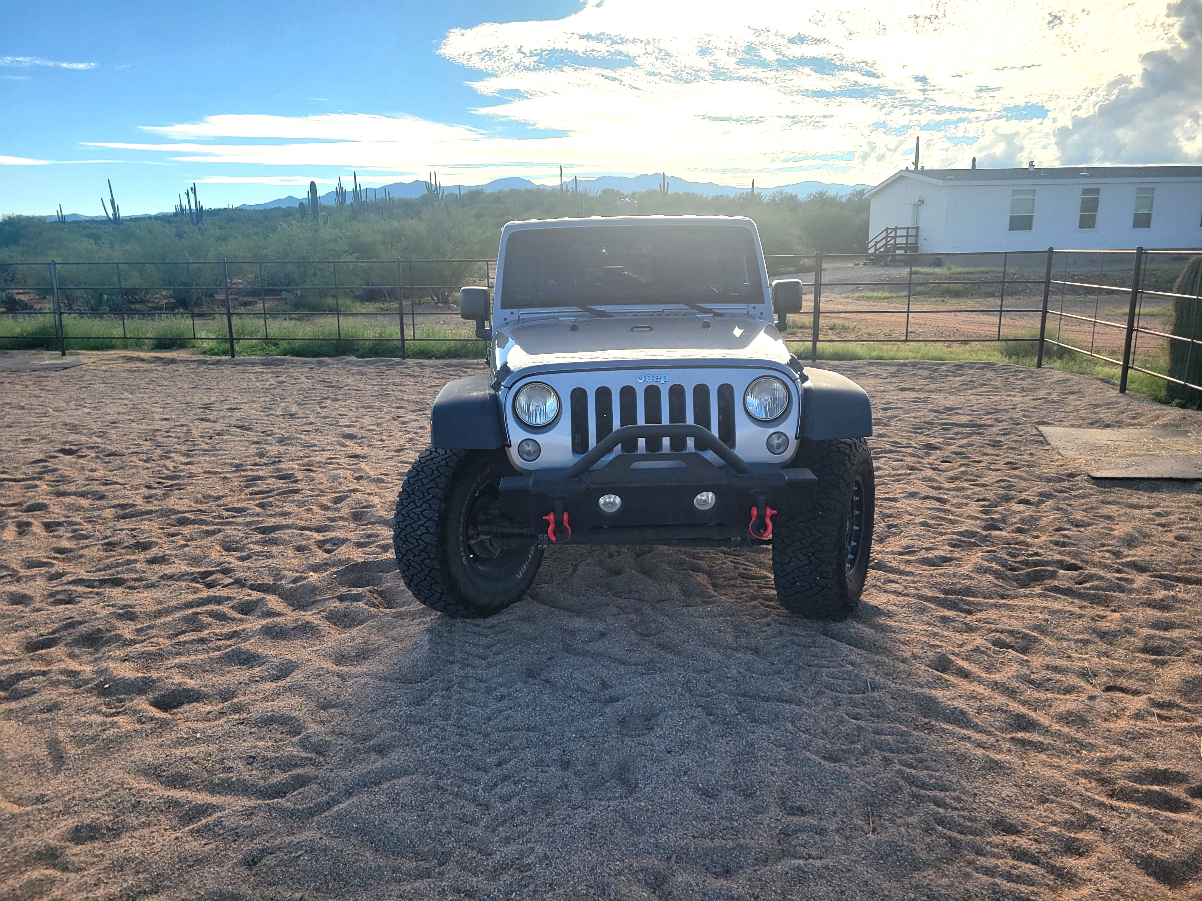 Used 2014 Jeep Wrangler Unlimited Sport w/ Quick Order Package 24S AWD/4WD image 2