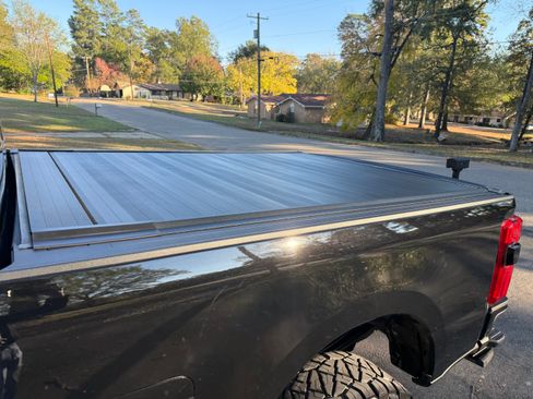 Used 2025 Ford F250 Platinum image 8