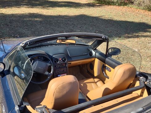 Used 1994 MAZDA MX-5 Miata image 2