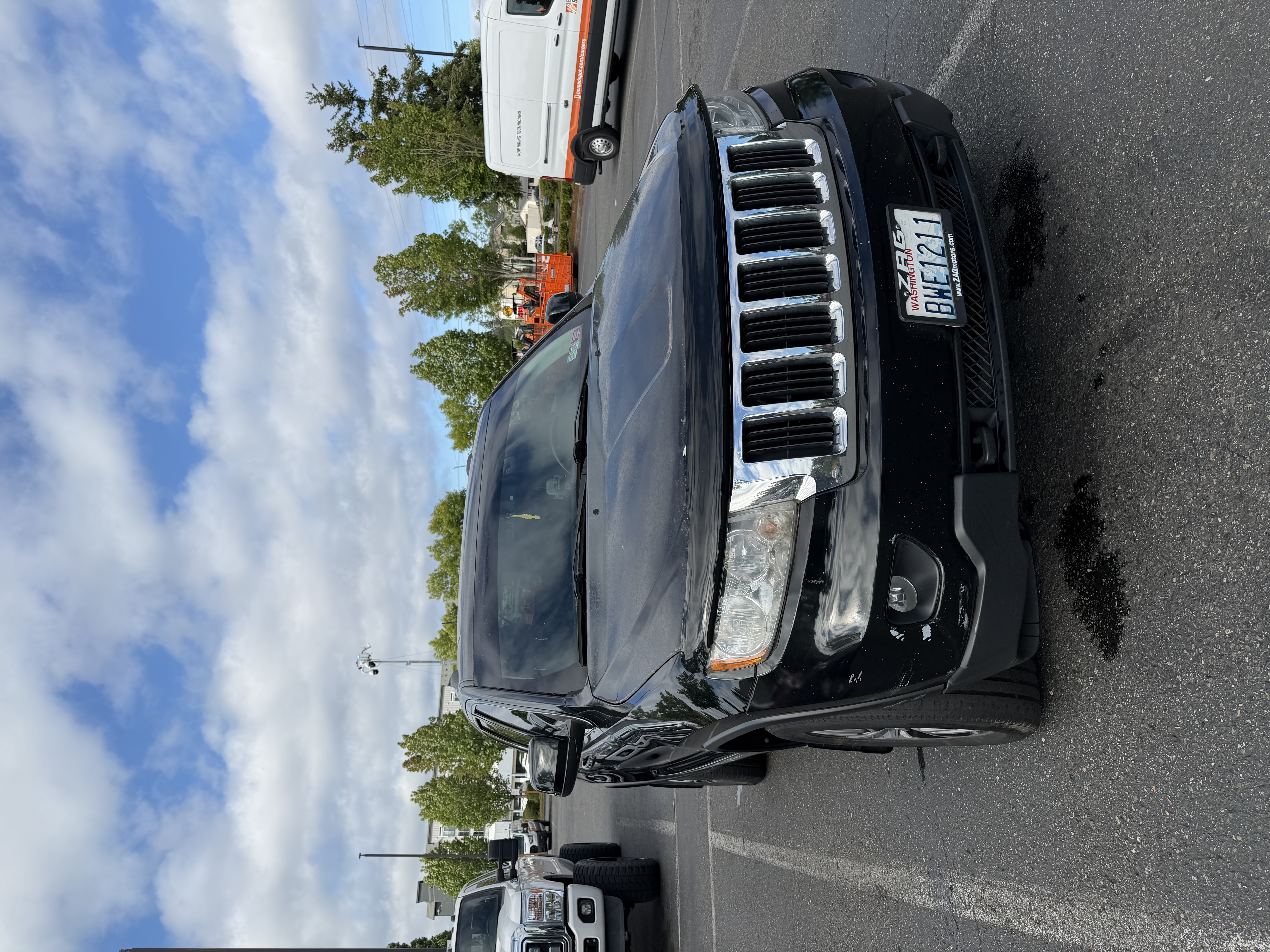 Used 2013 Jeep Grand Cherokee Laredo AWD/4WD image 5