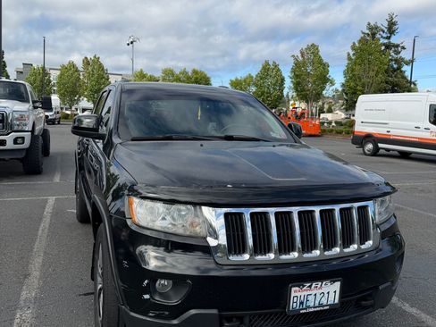 Used 2013 Jeep Grand Cherokee Laredo AWD/4WD image 5