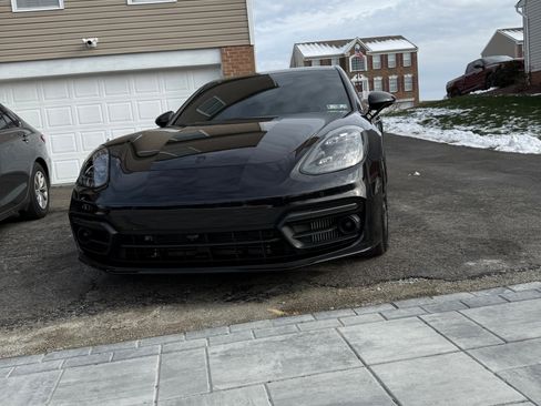 Used 2017 Porsche Panamera Turbo image 5
