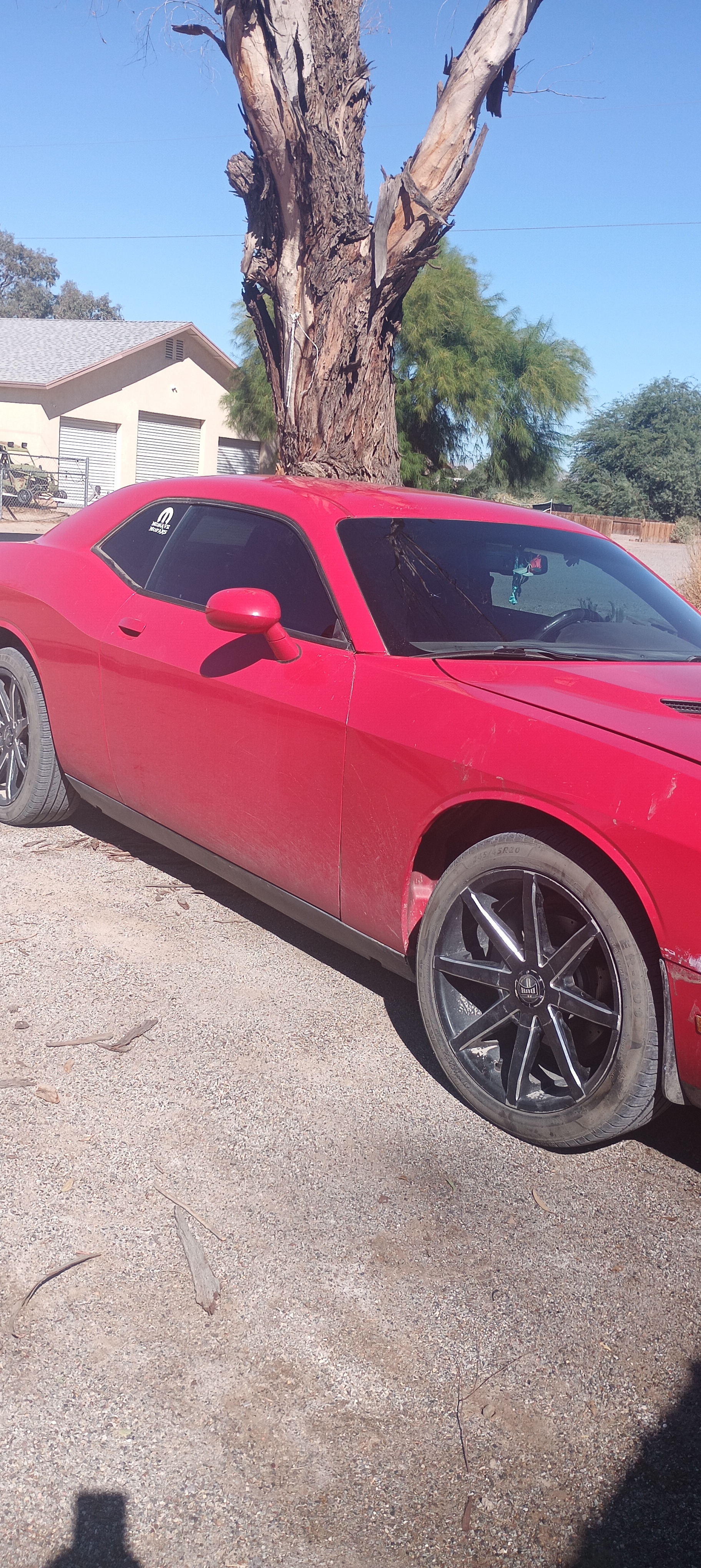 Used 2014 Dodge Challenger SXT Plus RWD image 2