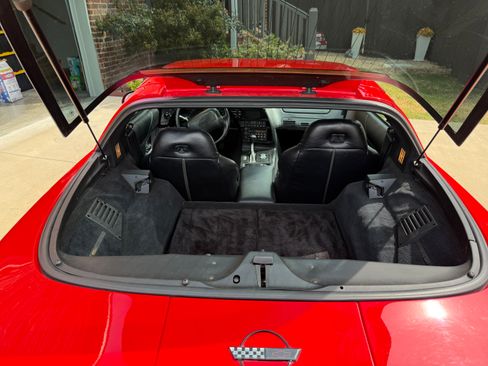 Used 1995 Chevrolet Corvette Coupe RWD image 8