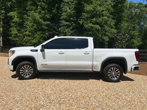 Used 2021 GMC Sierra 1500 AT4 w/ AT4 Premium Package AWD/4WD image 1