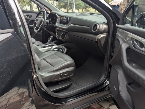 Used 2019 Chevrolet Blazer LT w/ Sun and Wheels Package image 18