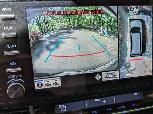 Used 2022 Toyota Sienna Platinum w/ Protection Package (TMS) AWD/4WD image 8