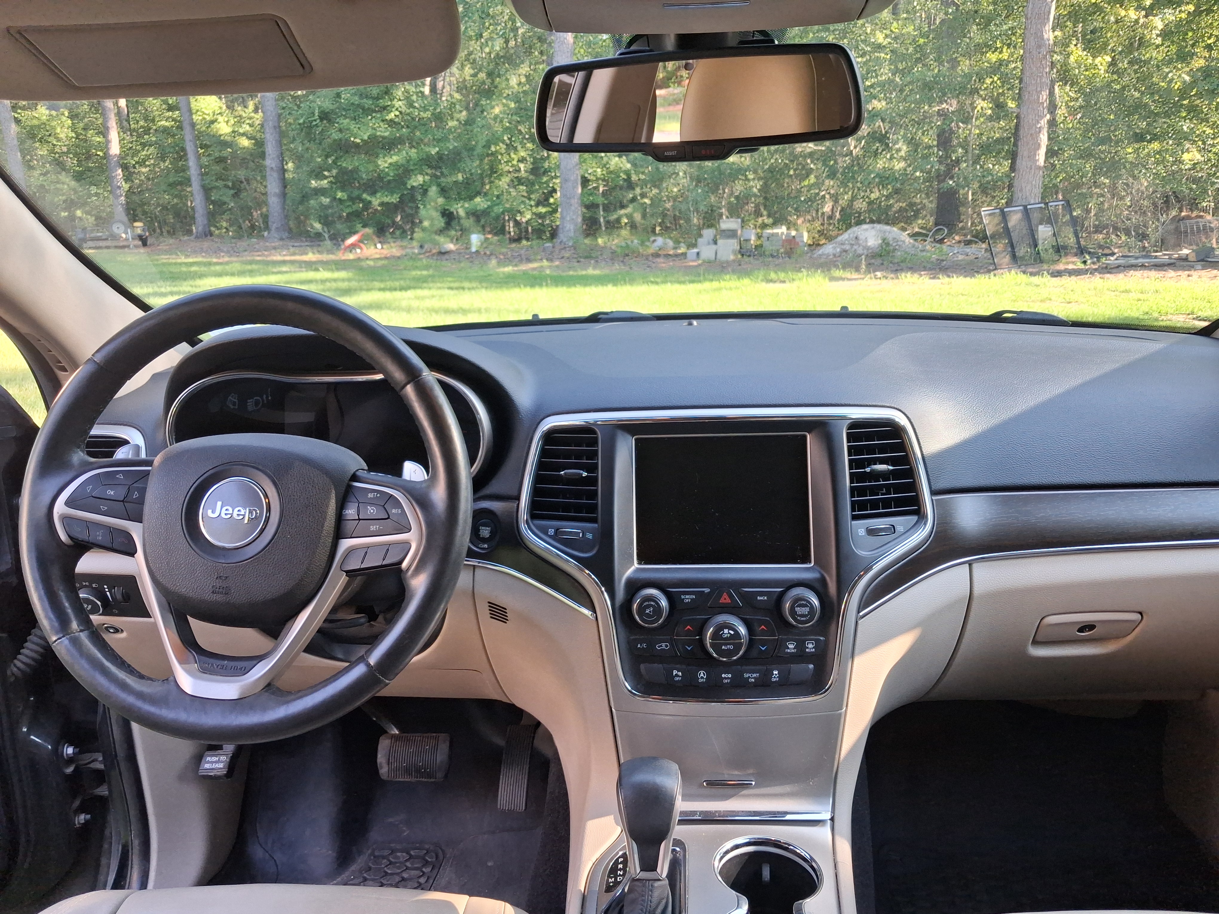Used 2016 Jeep Grand Cherokee Limited w/ Trailer Tow Group IV AWD/4WD image 4