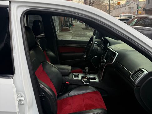 Used 2015 Jeep Grand Cherokee SRT w/ Quick Order Package 26J image 15