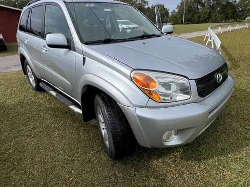 Used 2005 Toyota RAV4 4WD image 22