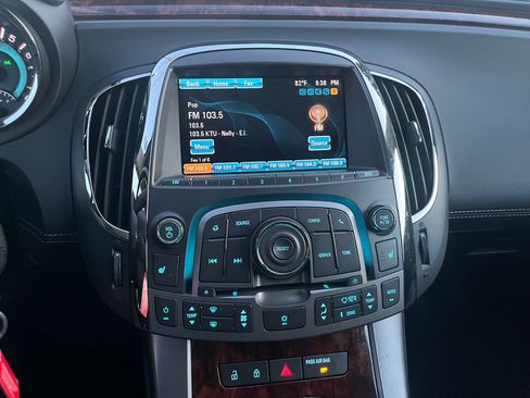 Used 2012 Buick LaCrosse Leather FWD image 11