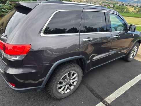Used 2015 Jeep Grand Cherokee Limited image 12