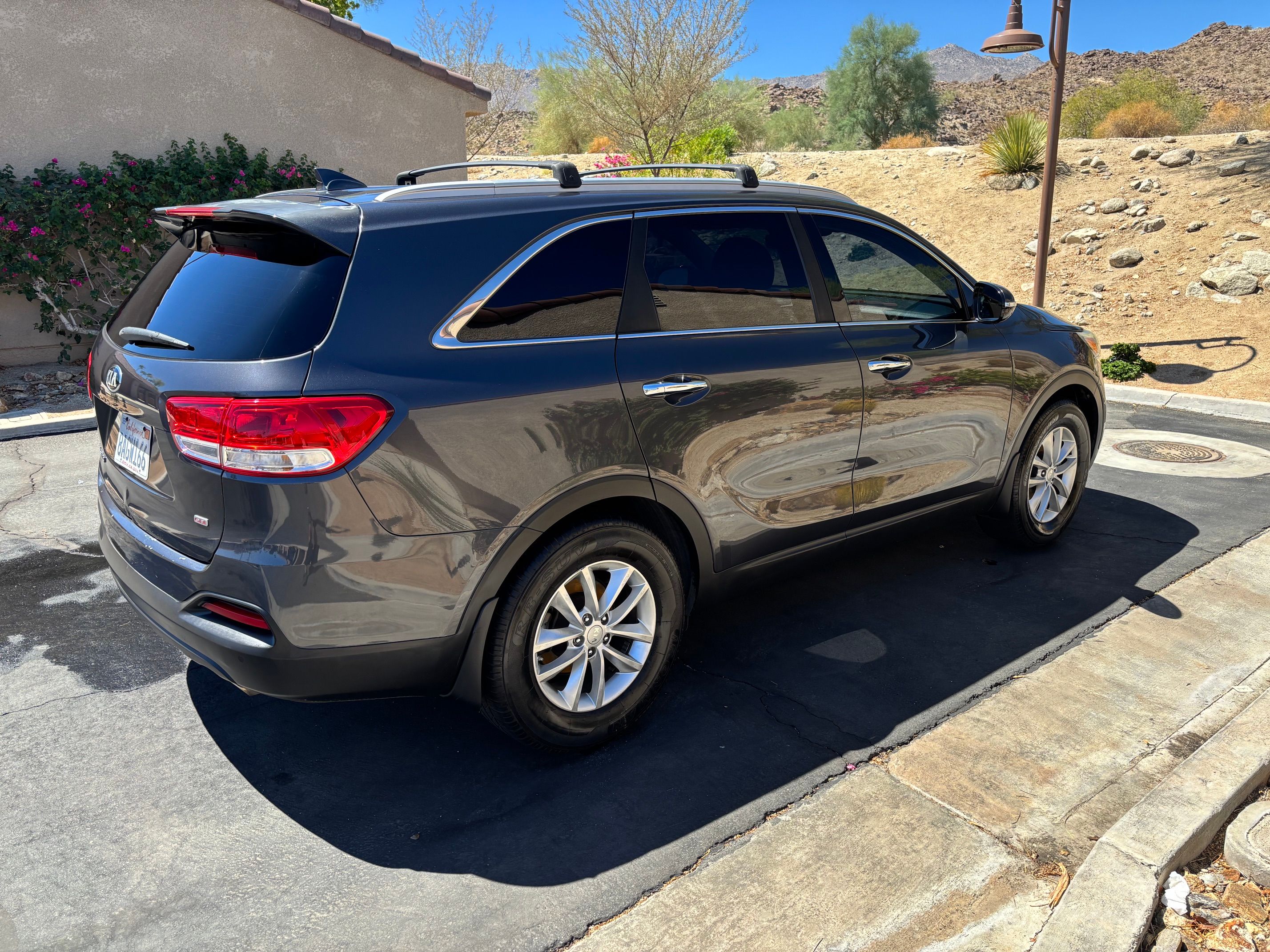 Used 2018 Kia Sorento FWD image 5