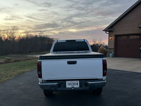Used 2004 Chevrolet Colorado 2WD Extended Cab w/ Comfort Convenience Package image 4