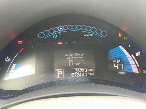 Used 2012 Nissan Leaf SL w/ Eco Design Pkg image 10