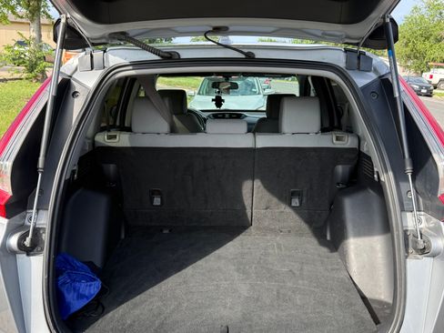 Used 2019 Honda CR-V LX image 11