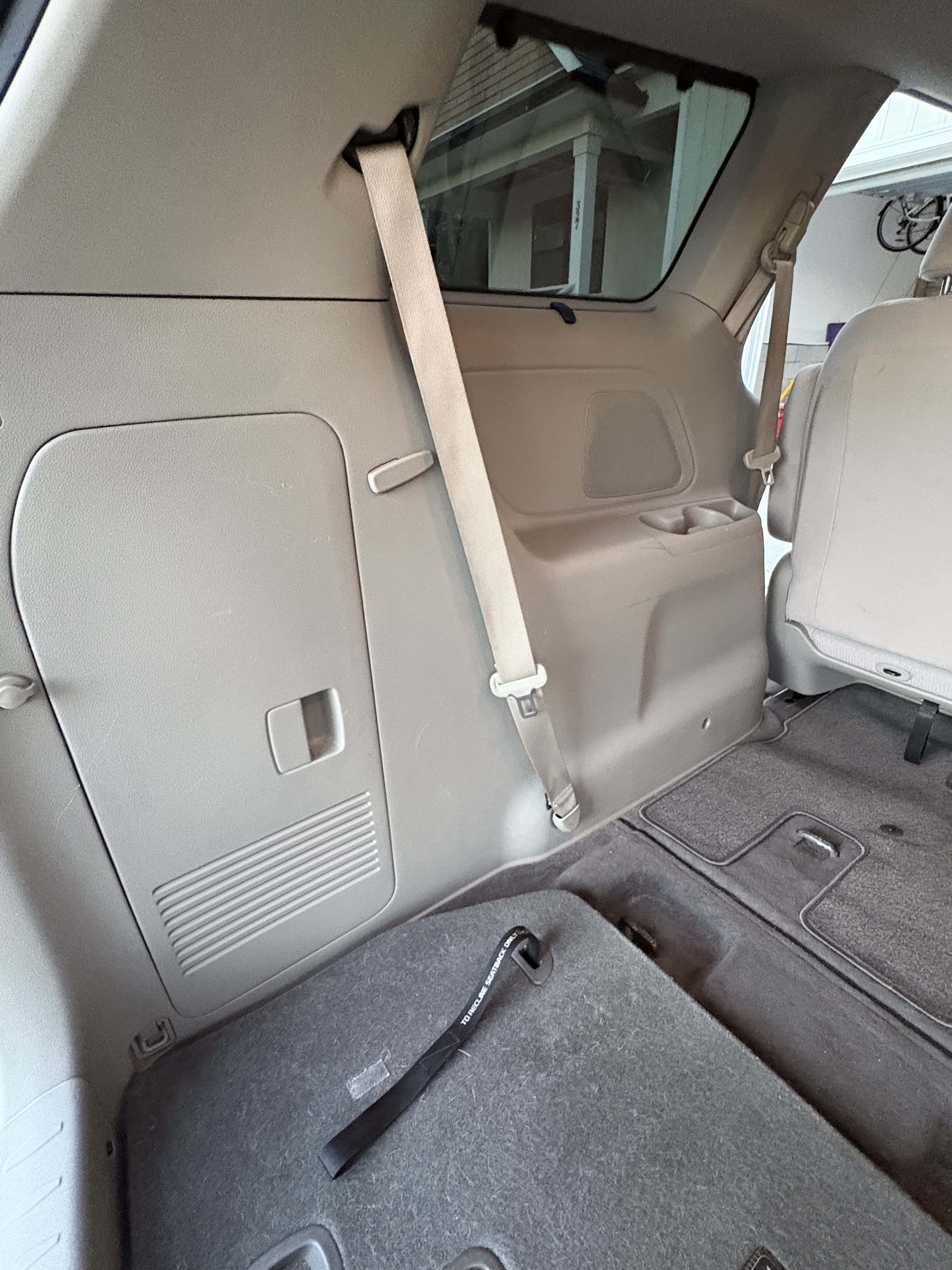 Used 2016 Kia Sedona LX w/ Option Group 020 FWD image 10