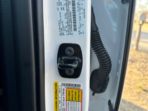 Used 2024 Ford F150 XLT w/ FX4 Off-Road Package image 5