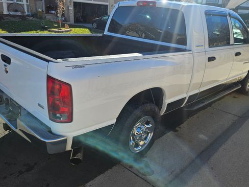 Used 2006 Dodge Ram 2500 Truck SLT image 29