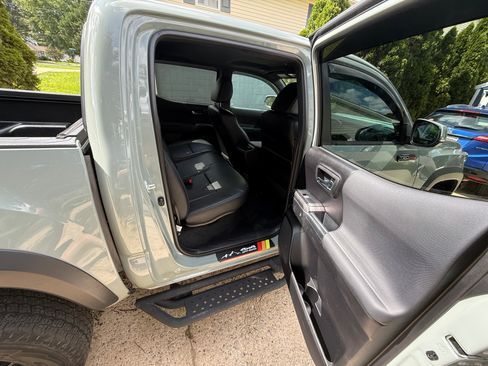 Used 2021 Toyota Tacoma TRD Pro AWD/4WD image 16