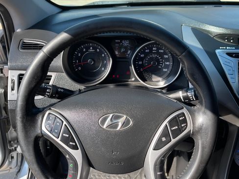 Used 2013 Hyundai Elantra Limited w/ Technology Pkg image 6