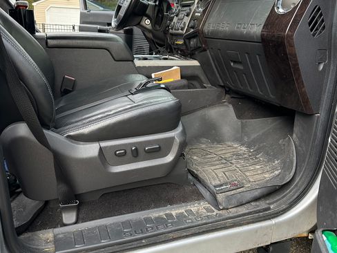 Used 2014 Ford F350 Lariat w/ Lariat Ultimate Package image 11